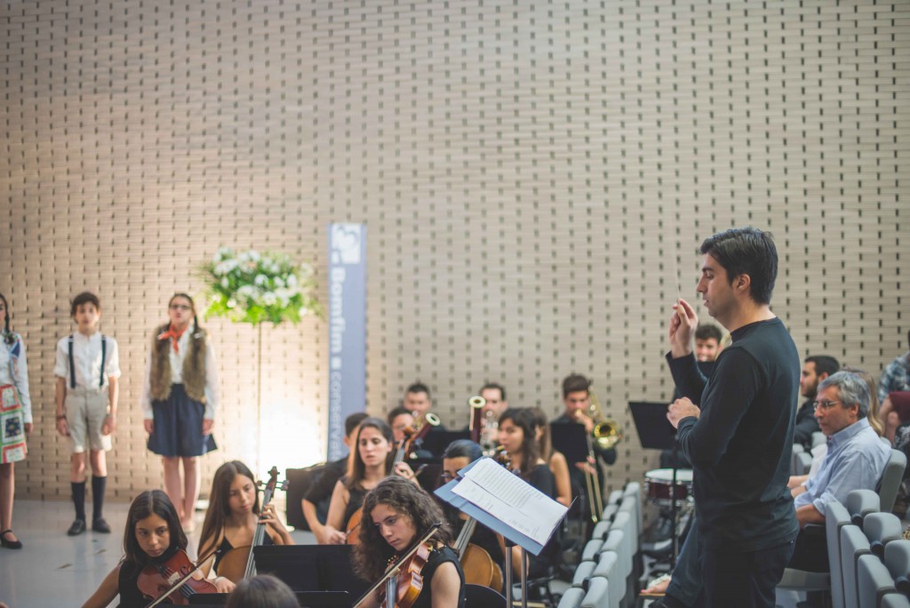Ópera Infanto-Juvenil Pássaro Mil Cores do Conservatório Bomfim