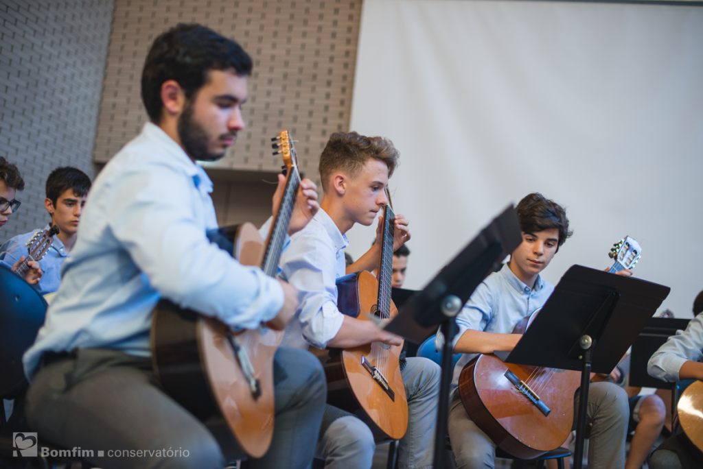 Admissão de Professor de Guitarra Conservatório Bomfim
