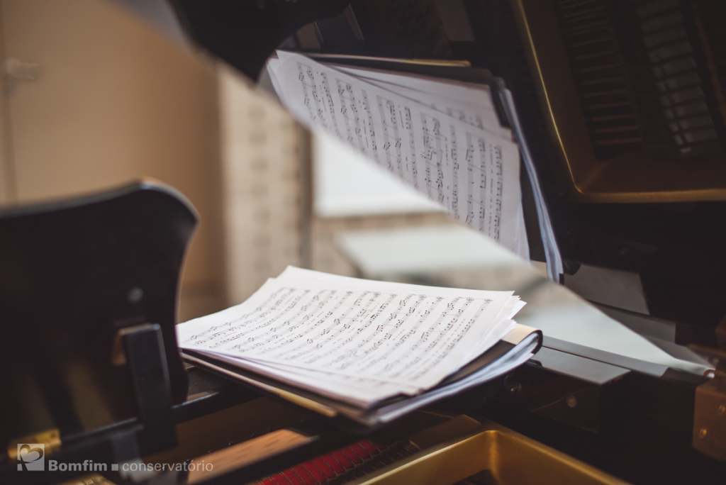 Admissão de Professor de Formação Musical Conservatório Bomfim