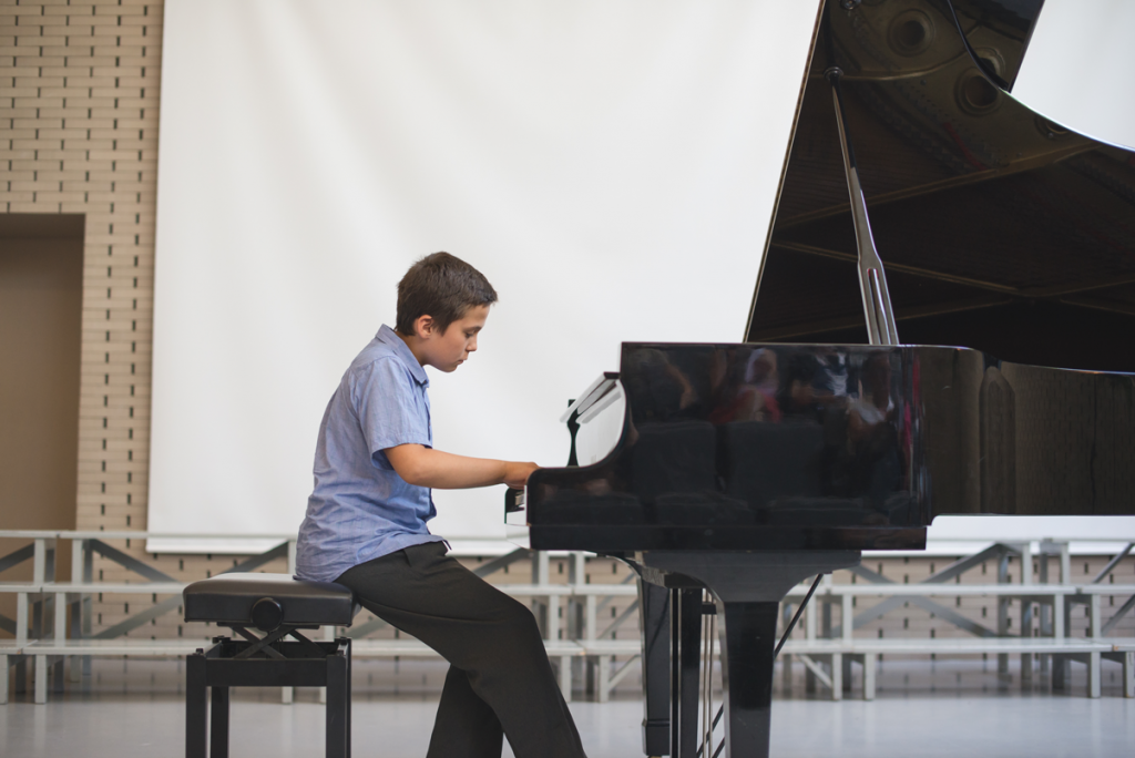 Rome Grand Prize Virtuoso Competition Máximo Klyetsun Conservatório Bomfim